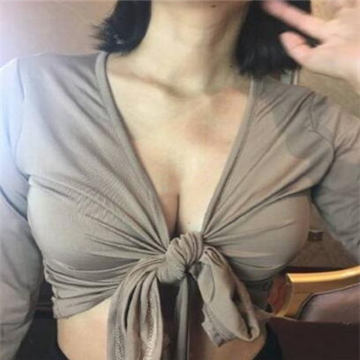 北大深圳医院胡华新隆胸怎么样？?下颌角附收费标准