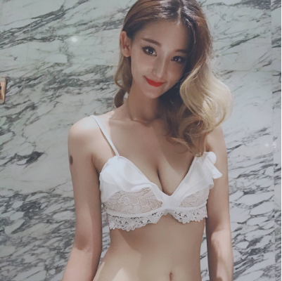 武汉艺星雷云飞假体隆胸