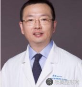 北京八大处医院周栩医生做祛眼袋技术如何？价格大概在多少呢？