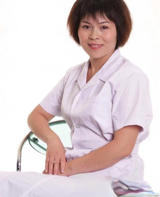 王艳萍医生做自体脂肪隆胸技术如何？附上个人简介+自体脂肪隆胸案例