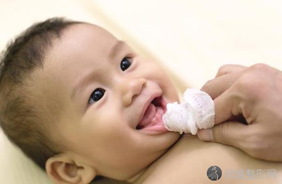 儿童患龋病概率很大，那么为了预防宝宝龋齿，该怎么做呢？