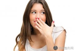 口臭主要分为两种，诱发原因不同，处理方法也有所不同！