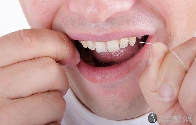 到了老年，4种口腔疾病很“烦人”，保护牙齿从现在做起！