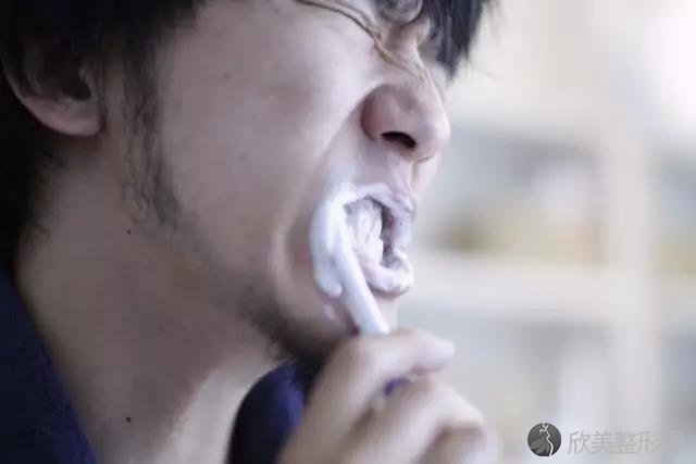 7个错误的刷牙方式，你有中招吗？