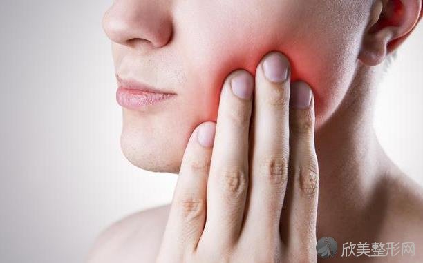 牙周炎不及时治疗，一拖就可能拖出这4种大病，别太大意了！