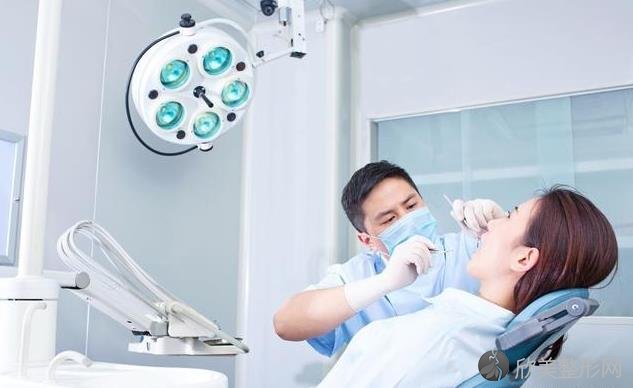 牙齿根管治疗成功率有多高？医生提醒：需警惕这些术后症状！