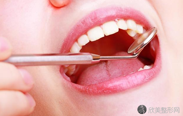 口腔溃疡总是治不好？你可能误诊了，这个口腔疾病严重多了！
