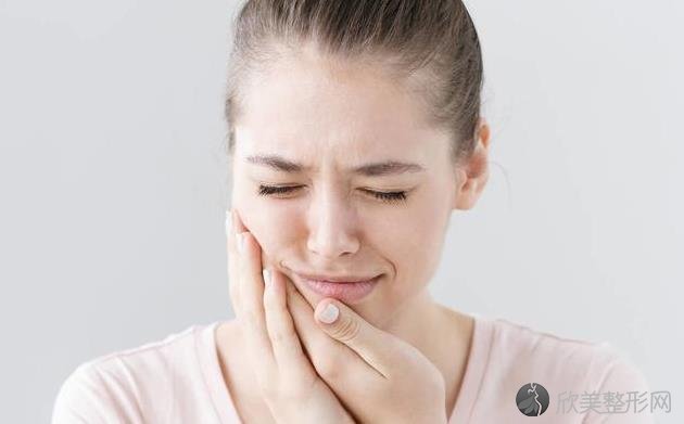 预防牙周炎，麻烦做好这4件小事，一点也不能松懈！