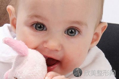 宝宝长乳牙有哪些的常见问题？