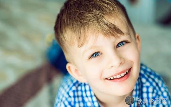 儿童牙齿不齐什么时候能矫正？