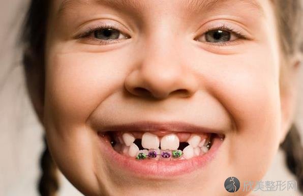 儿童牙齿不齐什么时候能矫正？