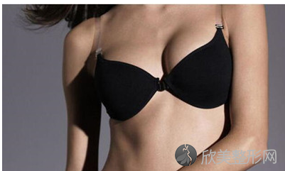 北京做自体脂肪隆胸整形效果好不好？