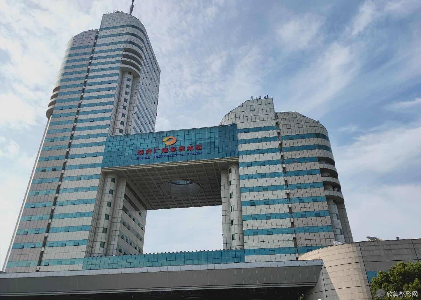 呼和浩特人丽医疗美容诊所闫泽涛做吸脂瘦身怎么样？附医生简介-吸脂瘦身案