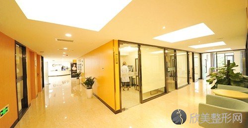 苏州新生植发王立冬做吸脂瘦大腿怎么样？附医生简介-吸脂瘦大腿案例及价格