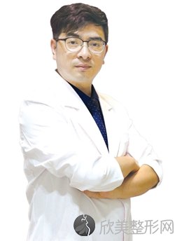 呼和浩特京美整形美容医院熊师做吸脂减肥怎么样？附医生简介-吸脂减肥案例