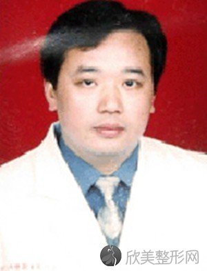 上饶江洲整形美容医院肖发才做自体脂肪填充面部怎么样？附医生简介-自体脂