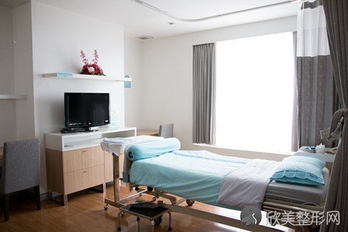 泰国 TARA CLINIC整形