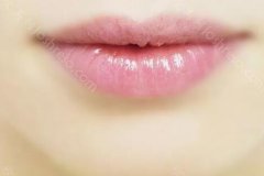 厚唇改薄一年后又厚了真正的原因是什么？厚唇改薄多久才能够恢复呢？
