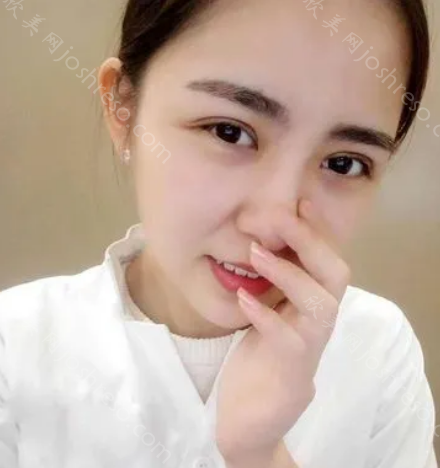 西安高一生医疗美容整形医院割双眼皮技术怎么样?这几位医生技术在线