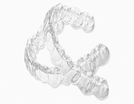 透明保持器多少钱一副?做牙齿矫正需要带多久?