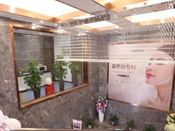 南宁奢梵医疗美容双眼皮价格是多少?优选医生推荐和价格信息