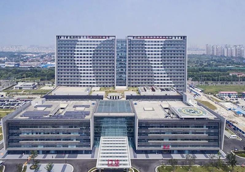 苏州大学附属第一医院双眼皮手术价格表：埋线2025元起，全切2025元，价格贵吗