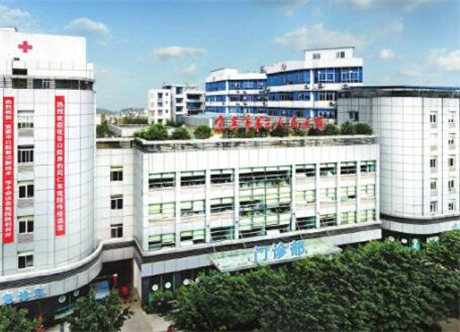 宜宾市第三人民医院祛斑技术深度解析：费用透明，专业团队打造美丽肌肤