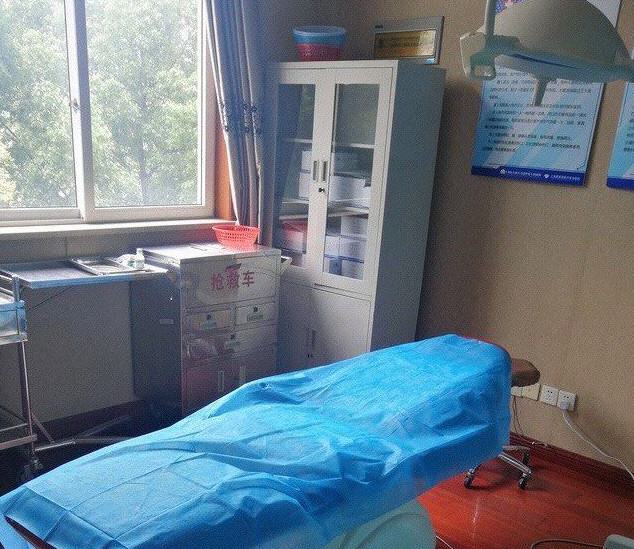 上海自体肋软骨隆鼻哪些医院可以做？玫瑰、上海复旦大学附属华东医院实力领