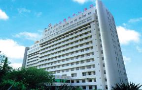 淄博市中心医院口腔科专家：值得信赖的口腔疾病治疗方案吗？