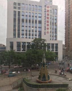 安徽省立医院激光美容祛斑价格表，价格表公开，专业团队服务是否值得？
