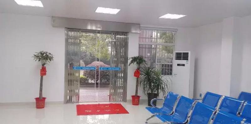 湖南公立植发医院价目表，湘潭中心医院植发科室
