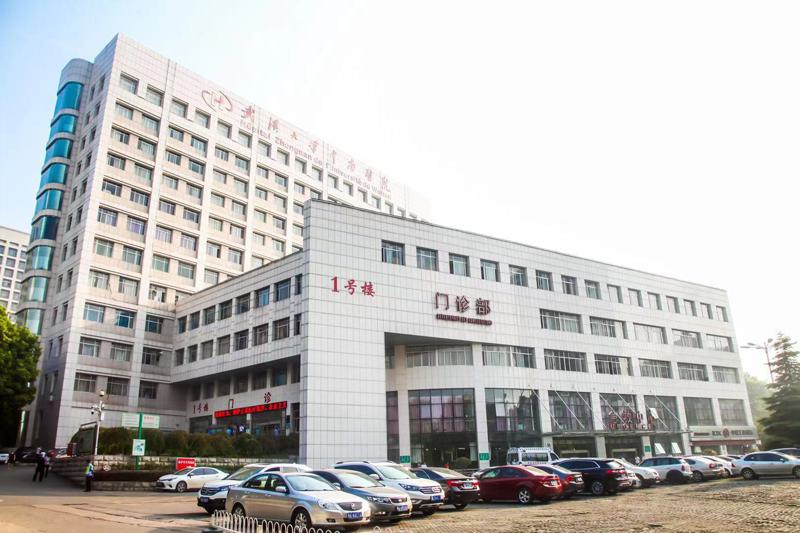 武汉大学中南医院口腔科杨艳的专业水平如何？