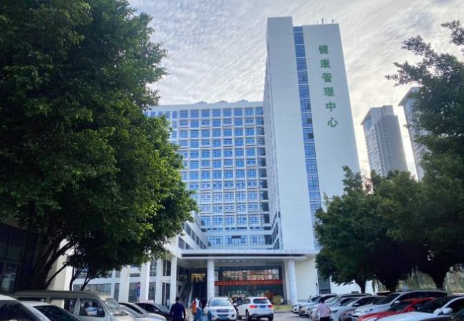 佛山市负责人民医院口腔科主任是否变动？如何联系到佛山市负