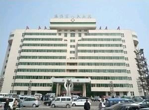 焦作市人民医院膨体隆鼻手术价格表：价格贵吗？整形科专家详解价目表