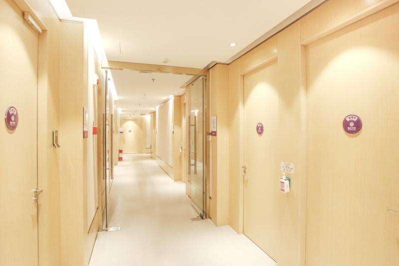 重庆自体脂肪填充哪些医院可以做？排行榜揭晓华美整形外科、天艺美上榜