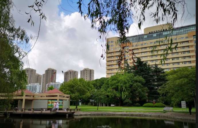 上海第六人民医院皮肤美容收费价格表，去胎记：2920\去妊辰纹：1961起