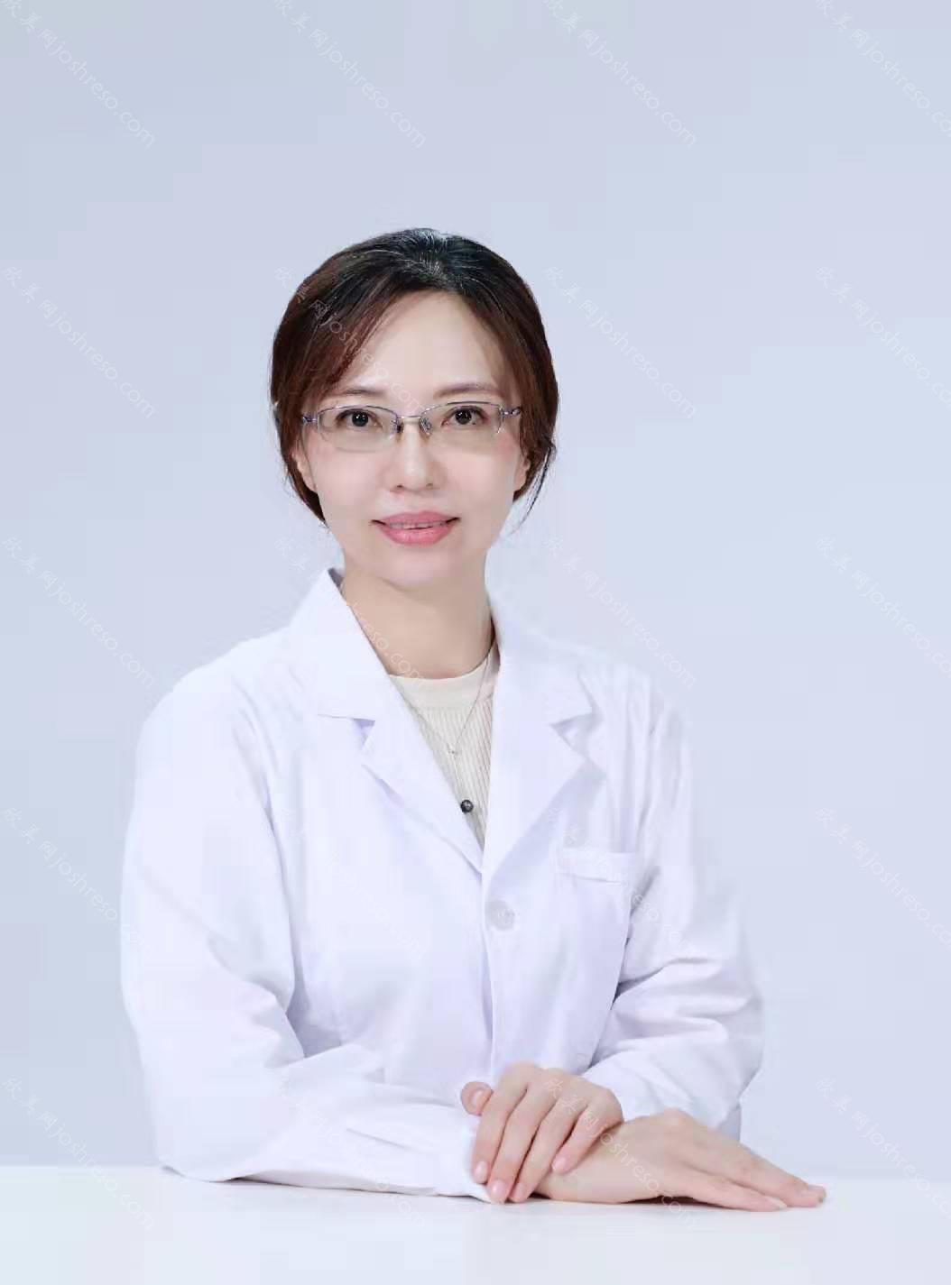吕雪莲
