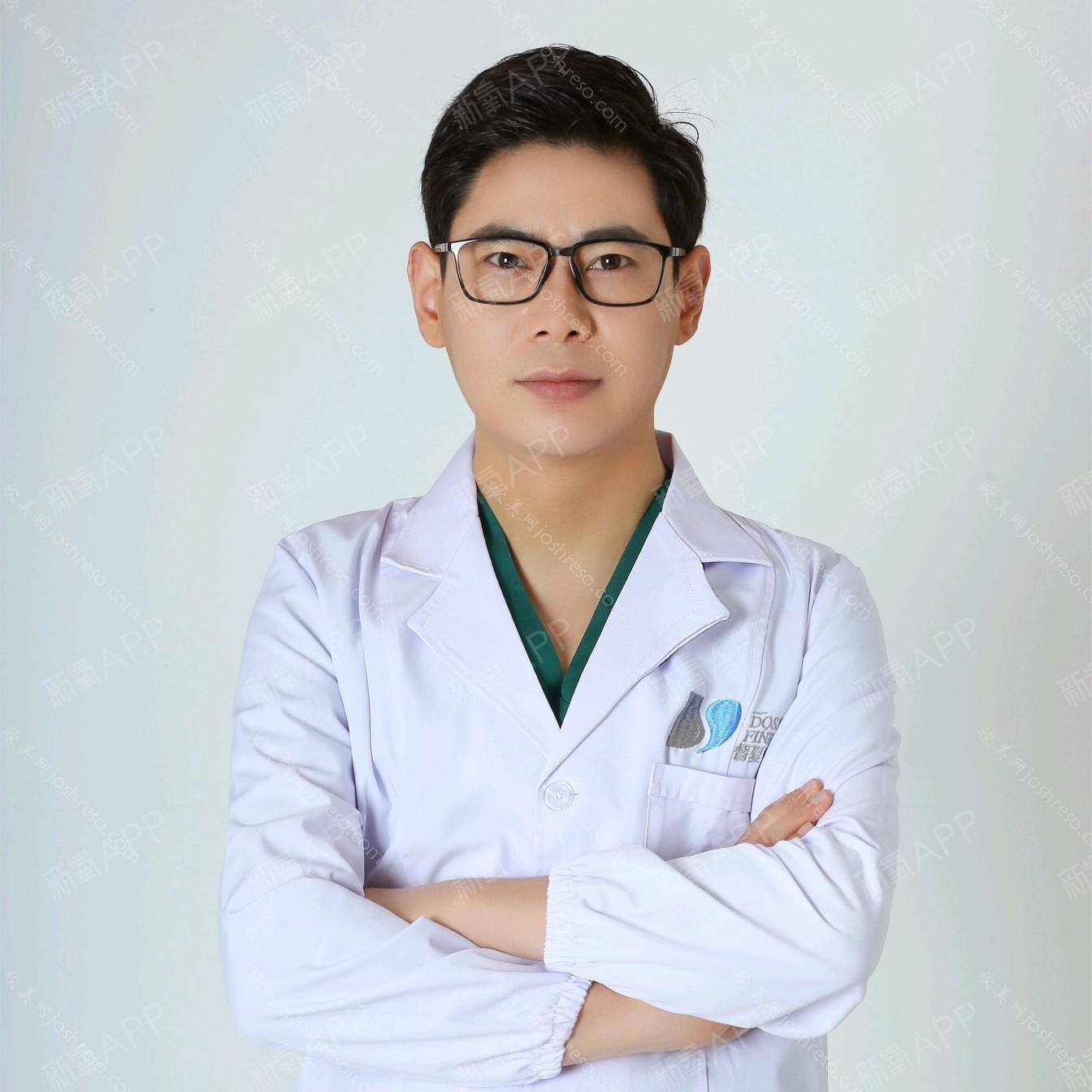 张博龙