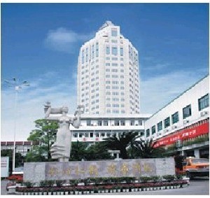 台州市负责人民医院牙齿整形价格表：价格贵吗？专家介绍及案例反馈