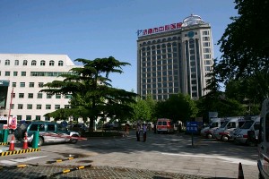 济南玻尿酸注射医院排名前几推荐，省立医院与市中心医院等多家评价对比