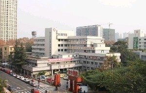 2025年成都第六人民医院整形科收费标准一览，整形手术费用多少？