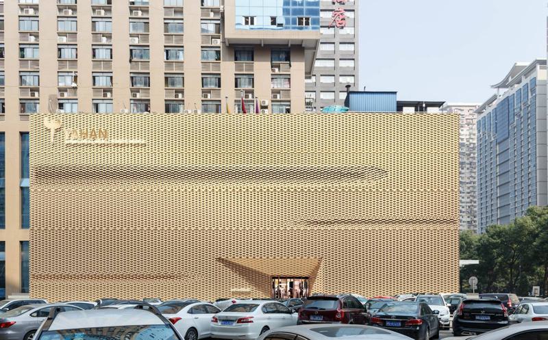 2025年长沙亚韩医学美容医院双眼皮手术价格表一览，专家医生费用多少？