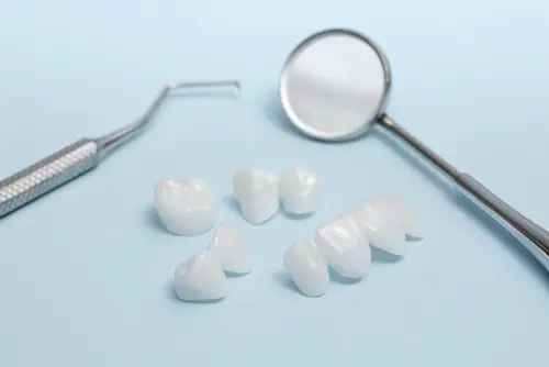当牙齿有裂缝时该怎么修复呢
